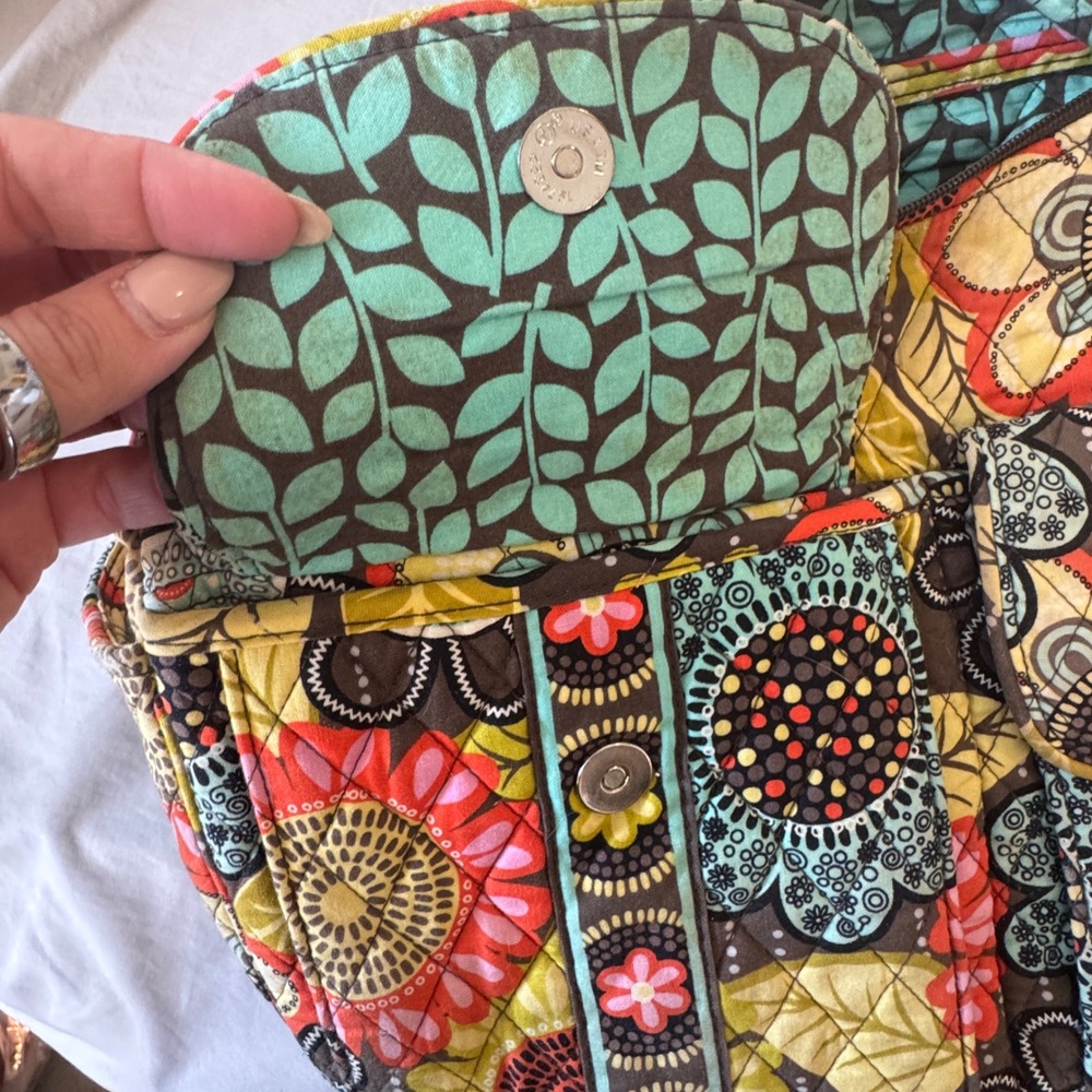 Vera Bradley Cargo Sling Crossbody Bag Cupcakes Green Retired Quilted Floral - Picture 14 of 16